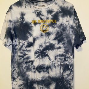 “be grateful” t shirt